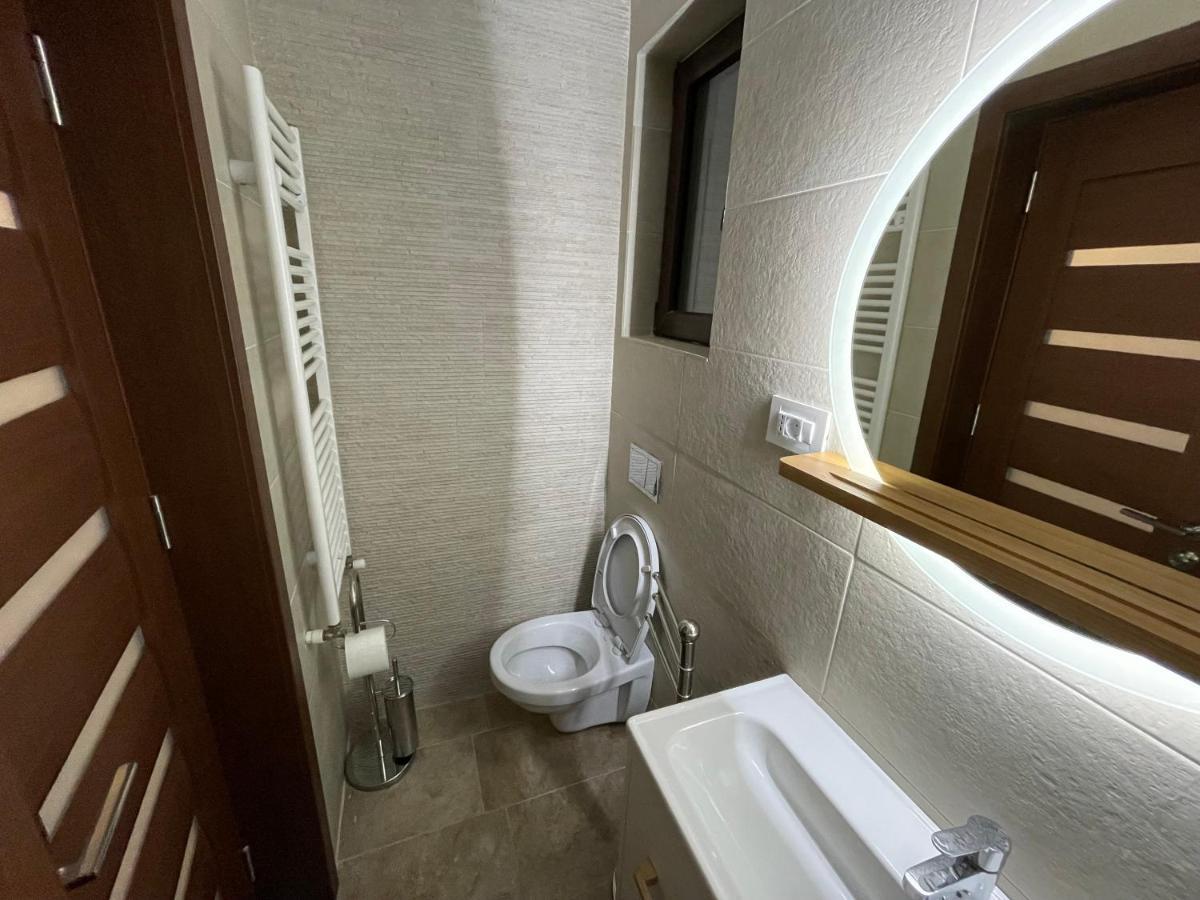 Apartament 2 Camere La Casa - Bucuresti ภายนอก รูปภาพ