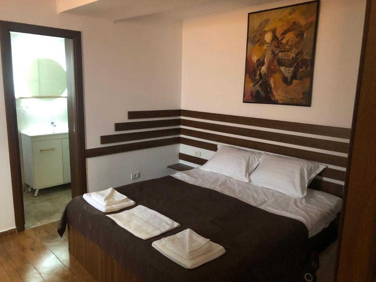 Apartament 2 Camere La Casa - Bucuresti ภายนอก รูปภาพ