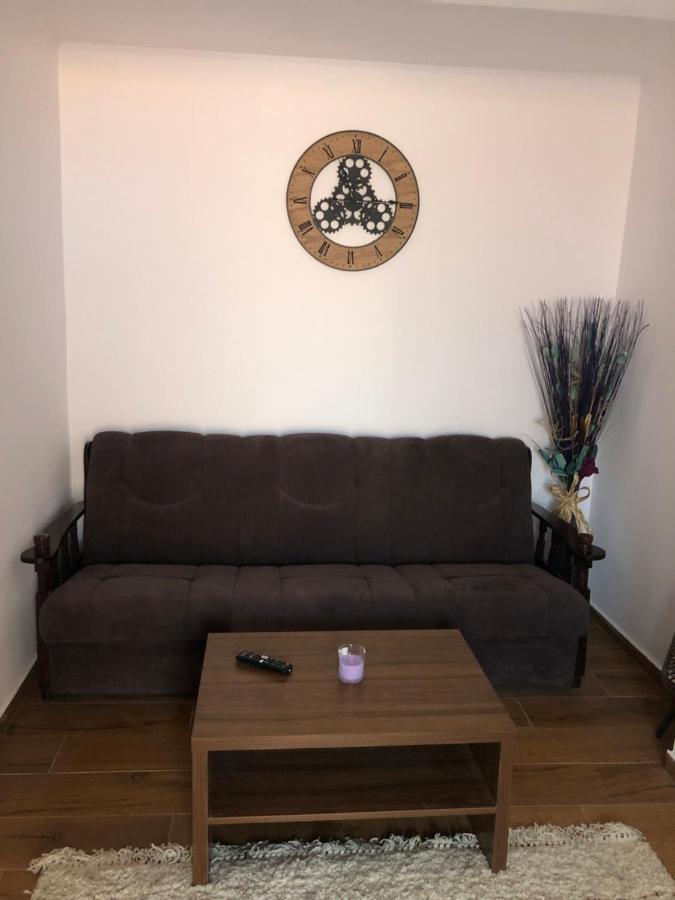 Apartament 2 Camere La Casa - Bucuresti ภายนอก รูปภาพ