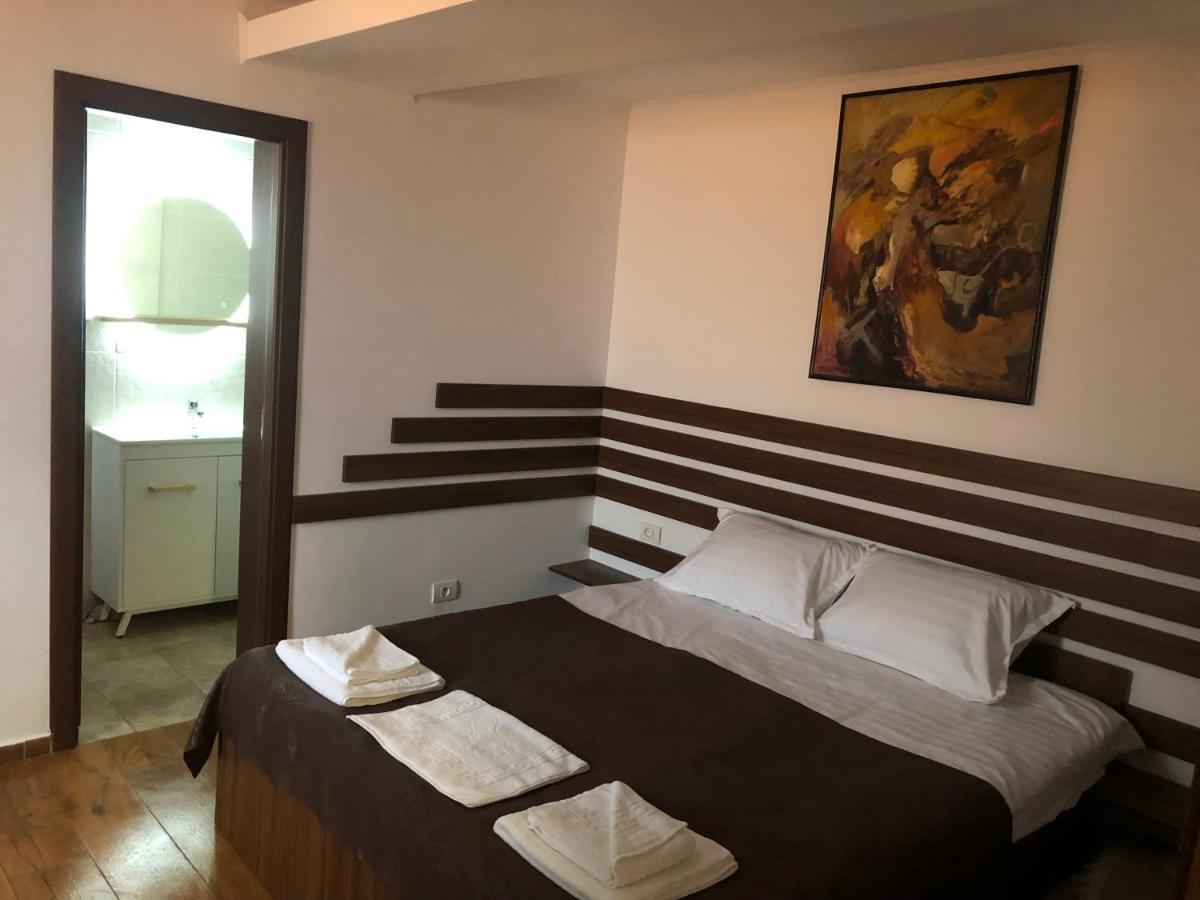 Apartament 2 Camere La Casa - Bucuresti ภายนอก รูปภาพ