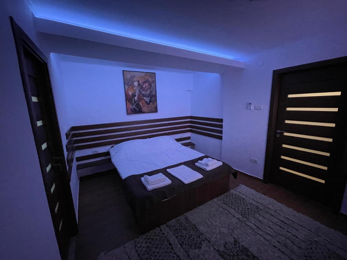 Apartament 2 Camere La Casa - Bucuresti ภายนอก รูปภาพ