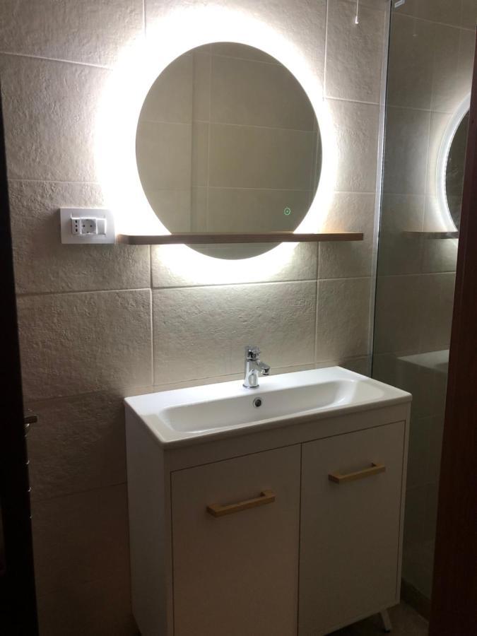 Apartament 2 Camere La Casa - Bucuresti ภายนอก รูปภาพ