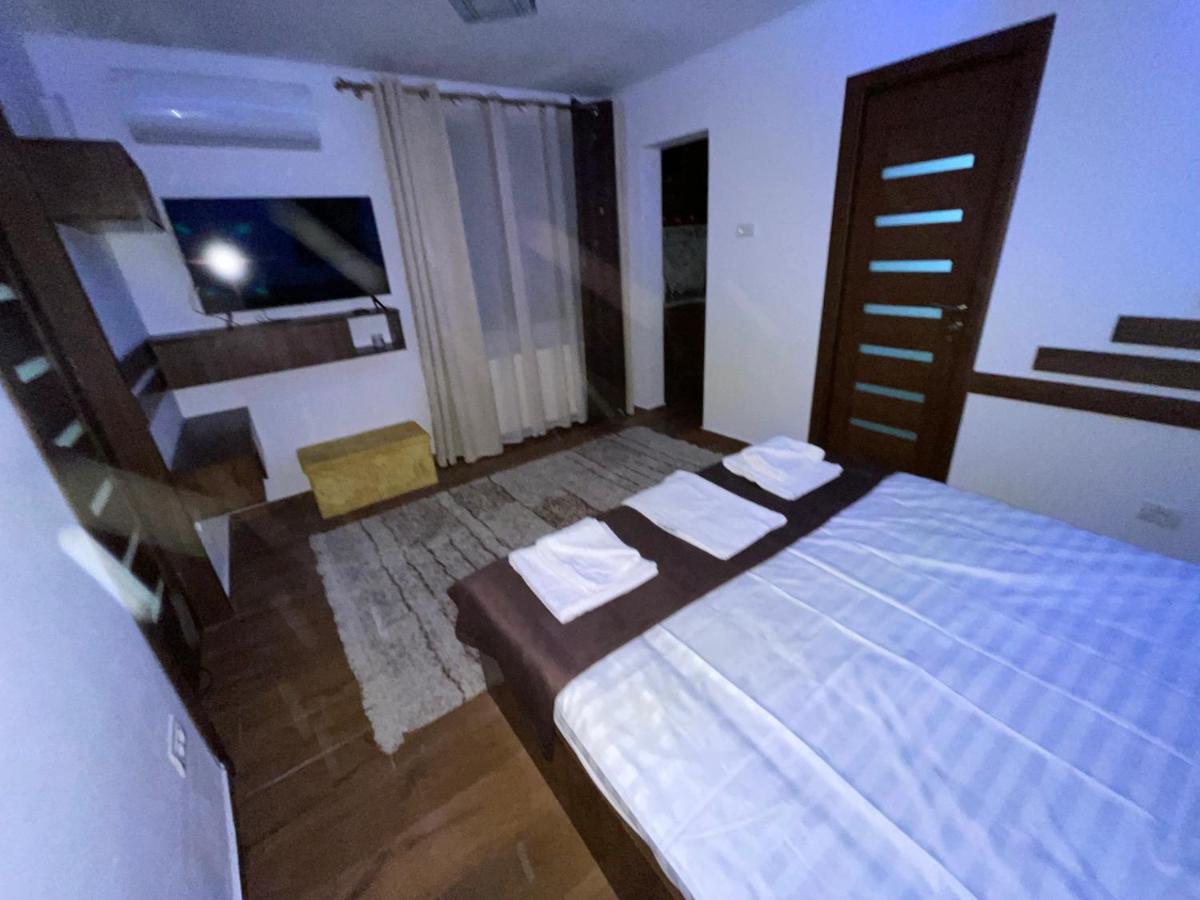 Apartament 2 Camere La Casa - Bucuresti ภายนอก รูปภาพ